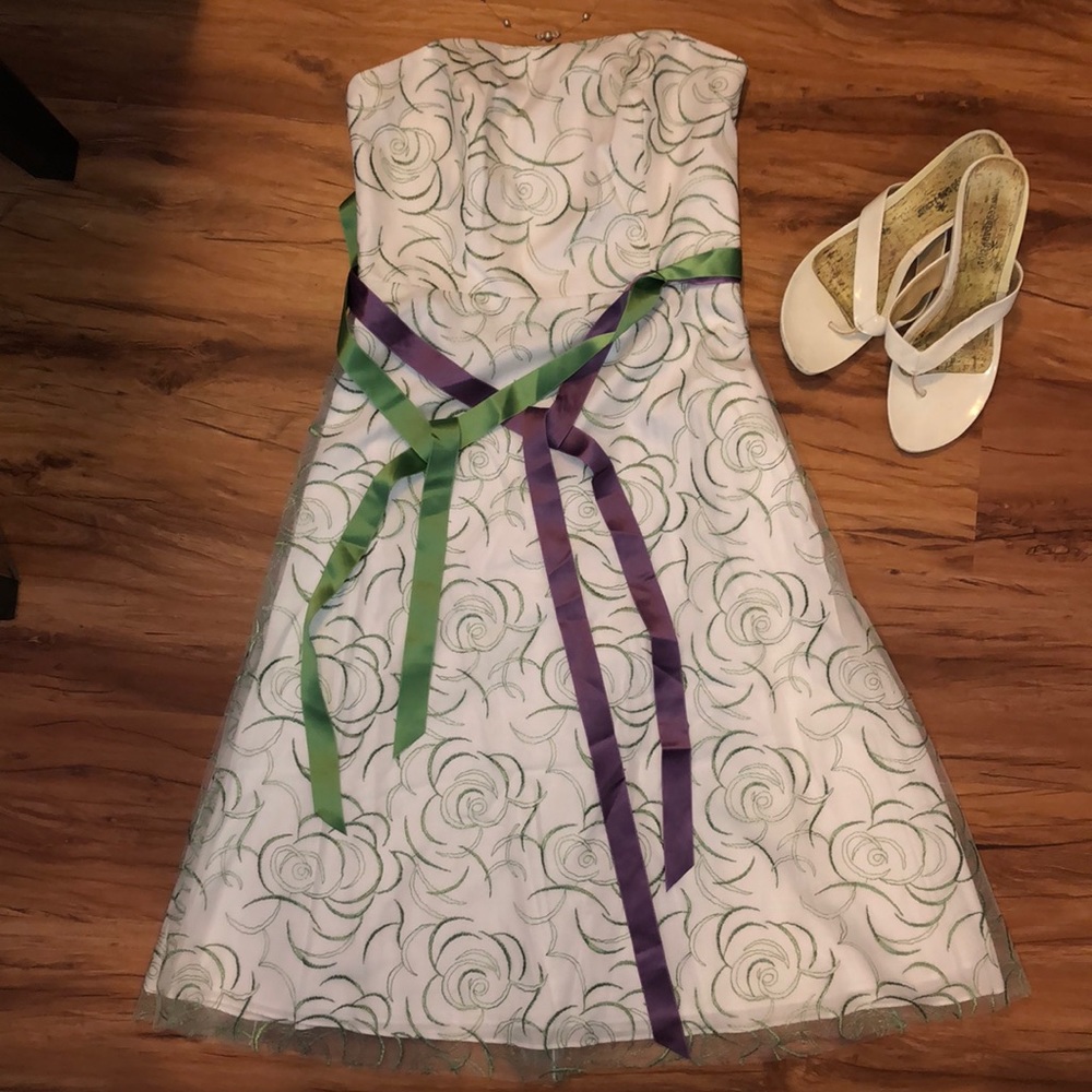 Size 6 David’s Bridal bridesmaid dress